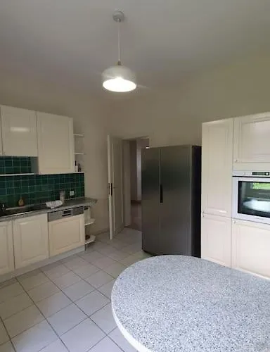 Demeure D'exception Sur Couette-café 4*